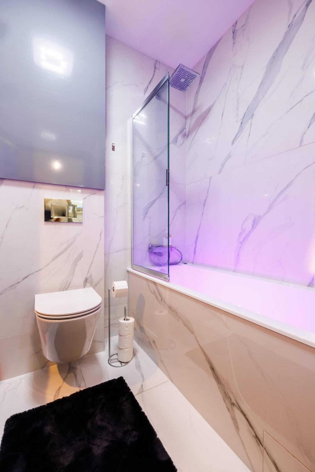 Luxury Apartment With Spa Bath- City Centre, Free Parking Rzeszów Exterior foto